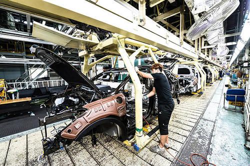 1月銷量下跌近兩成,中國(guó)汽車市場(chǎng)路在何方